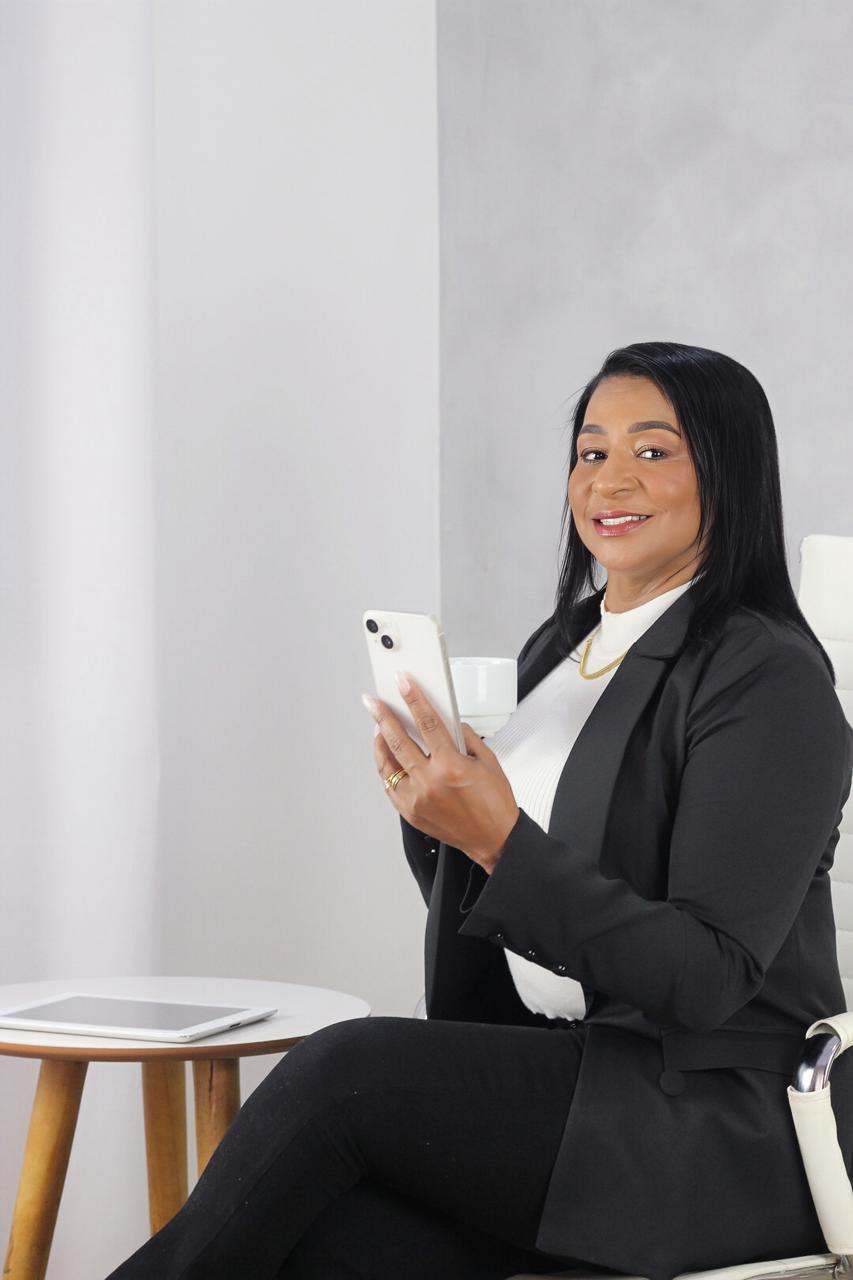 Formação Acadêmica e Qualificações